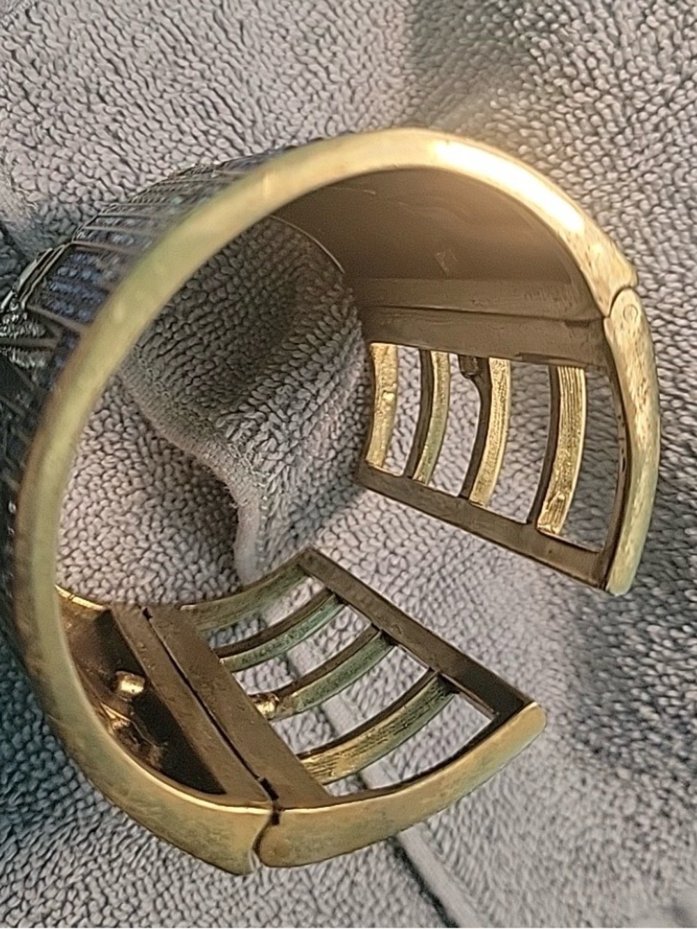 Heidi Daus Cityscape Skyline Bracelet Cuff Swarovski crystals double hinged M-L - Picture 10 of 11